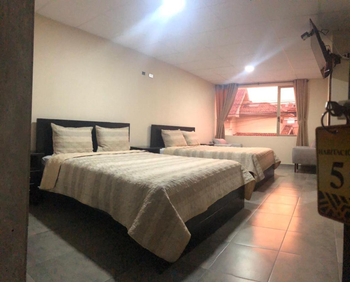 Stelar Hostal Cuenca Luaran gambar