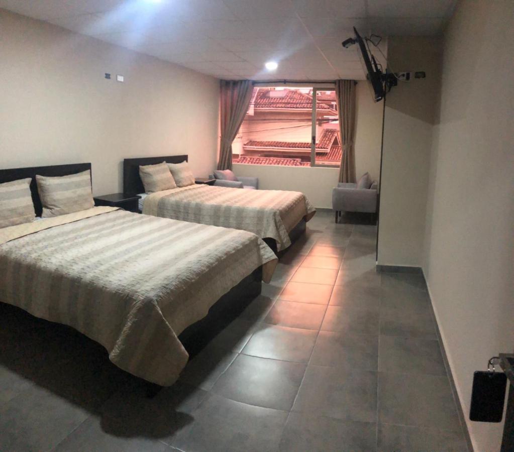 Stelar Hostal Cuenca Luaran gambar